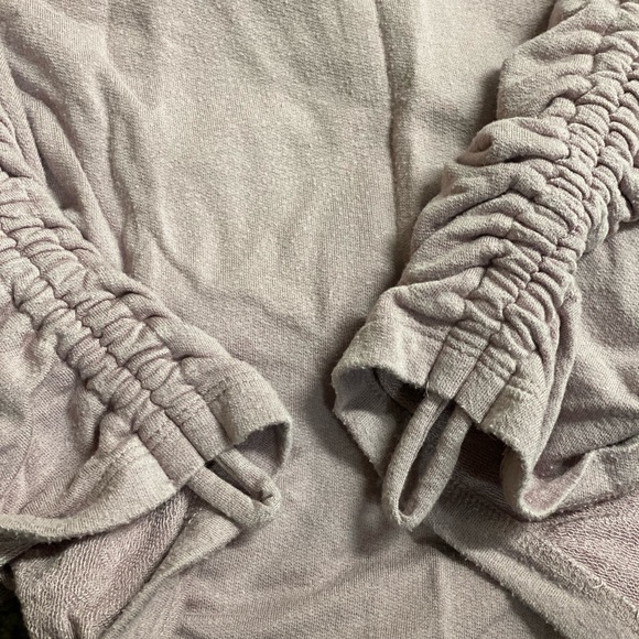 Athleta Long Sleeve Shirt Sweatshirt Sweater - Picture 7 of 10